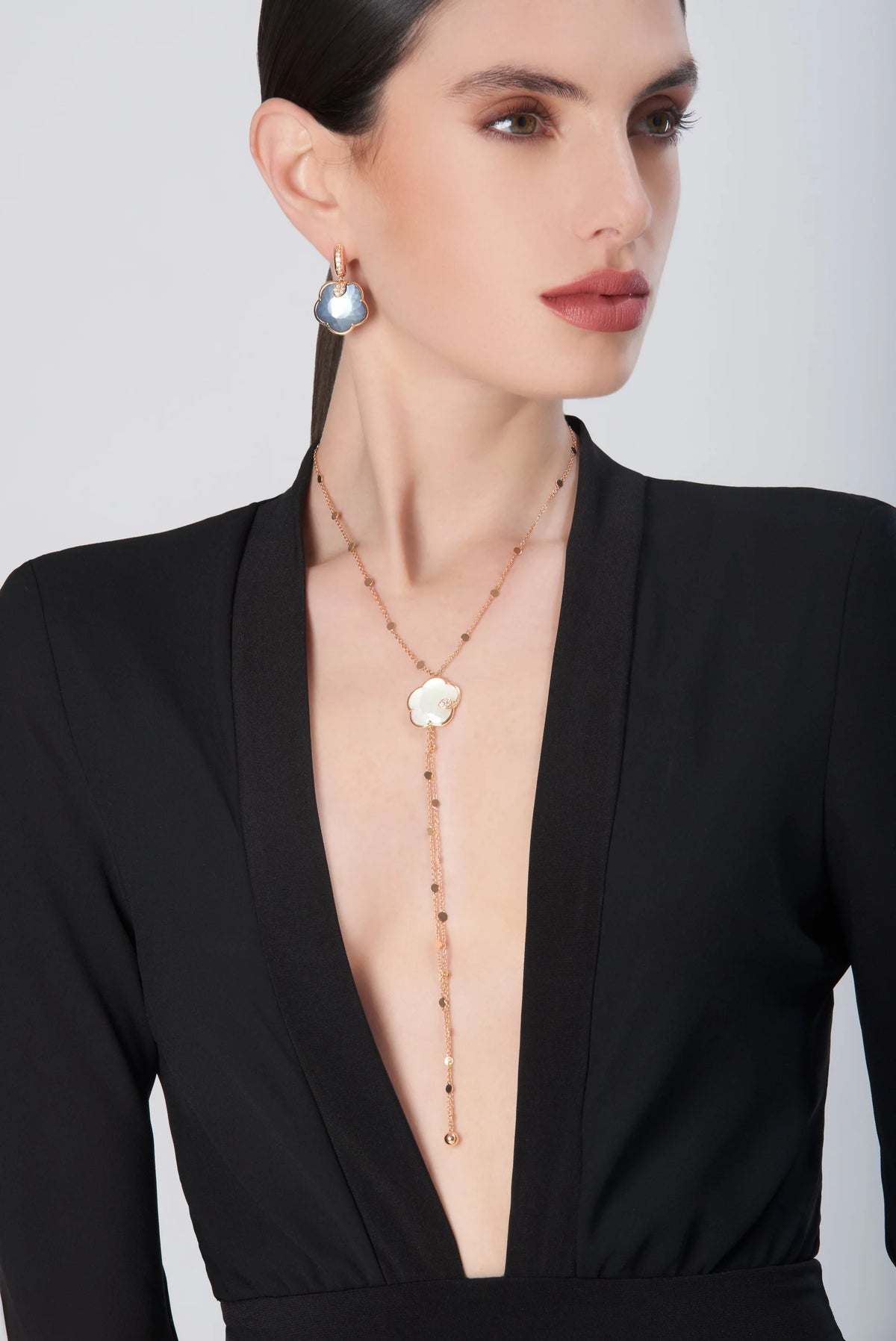TON JOLI LUNAIRE Tie Necklace