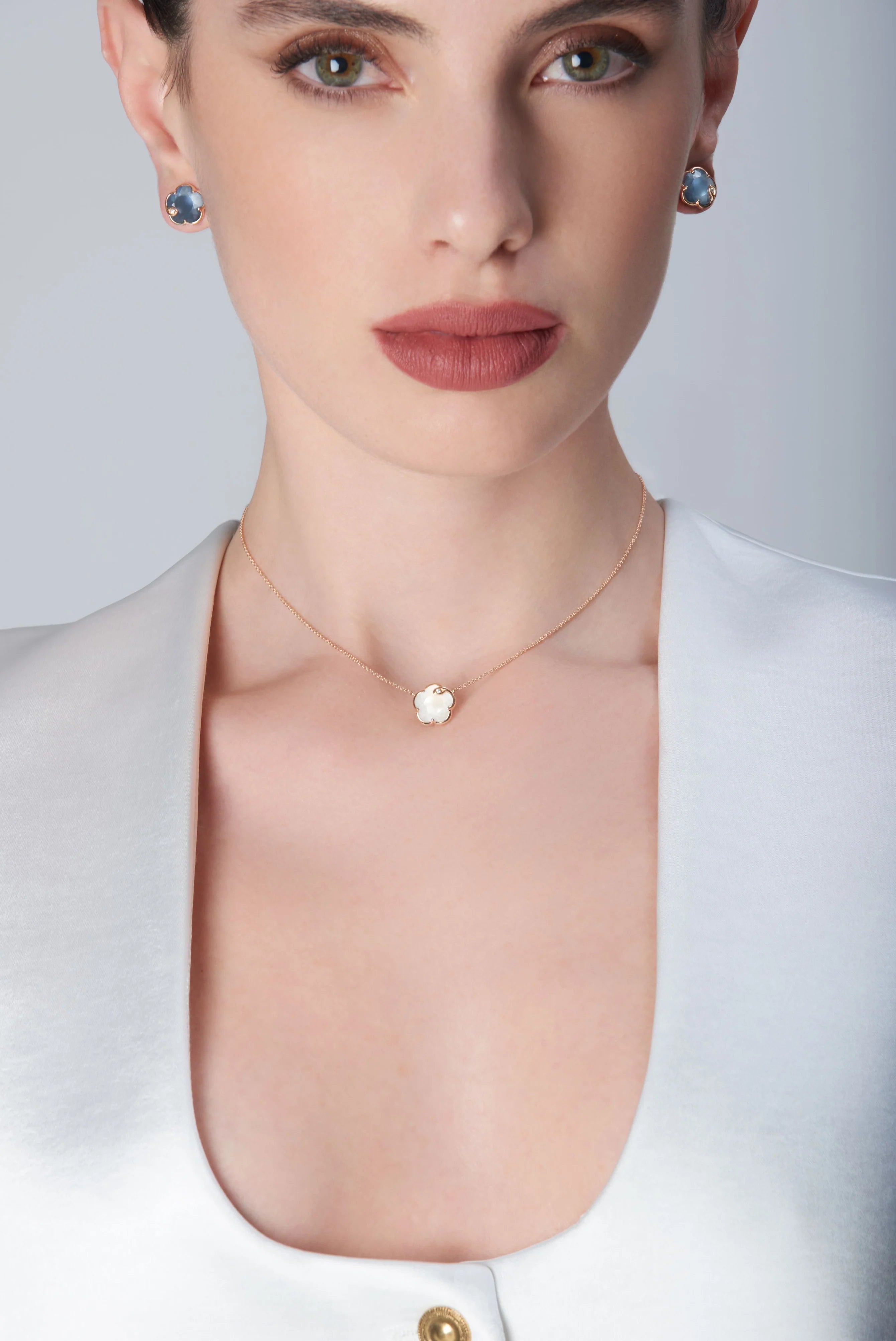 Petit joli necklace