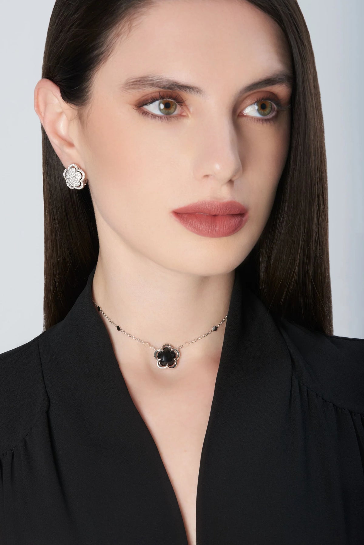 BON TON NECKLACE