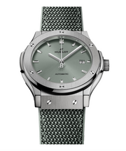 CLASSIC FUSION TITANIUM SAGE GREEN 42 MM