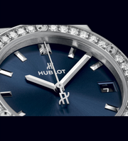 CLASSIC FUSION TITANIUM BLUE DIAMONDS 33 MM