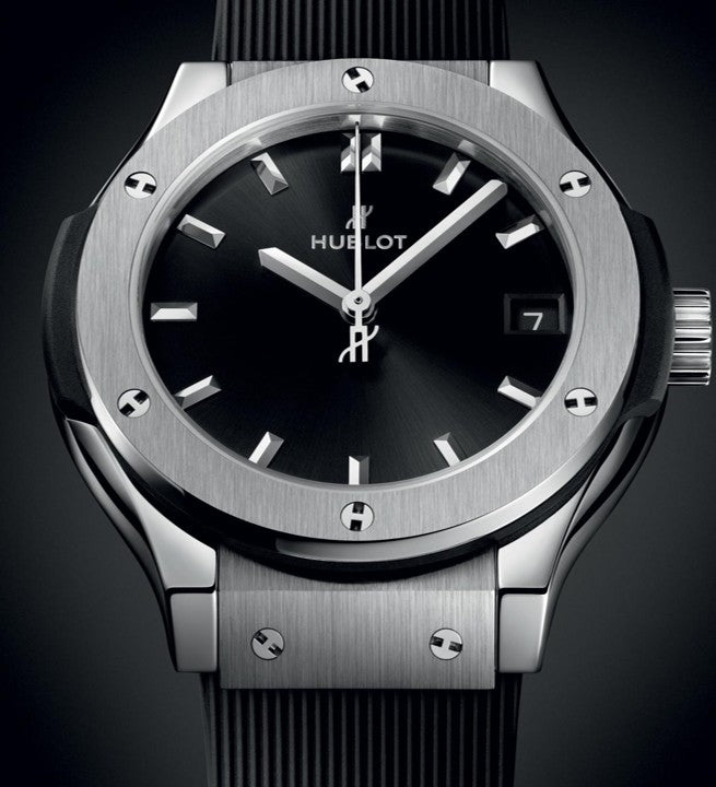 Hublot CLASSIC FUSION TITANIUM 33 MM