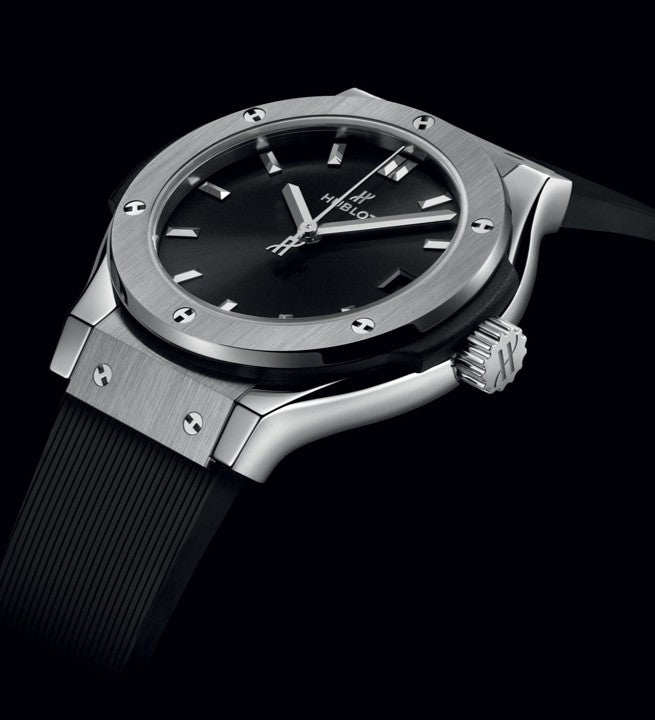 Hublot CLASSIC FUSION TITANIUM 33 MM
