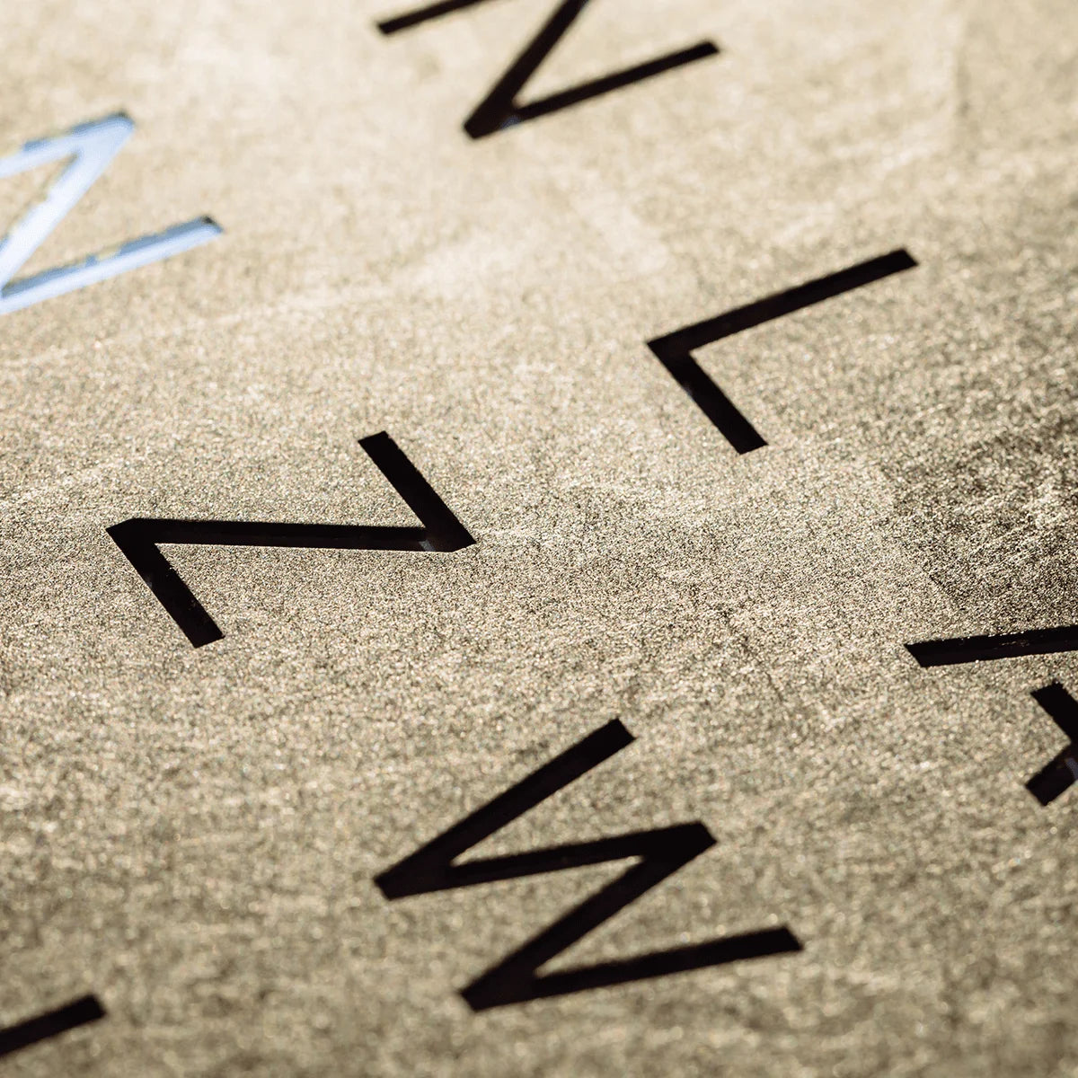 Earth 45 Gold (Arabic letter matrix)