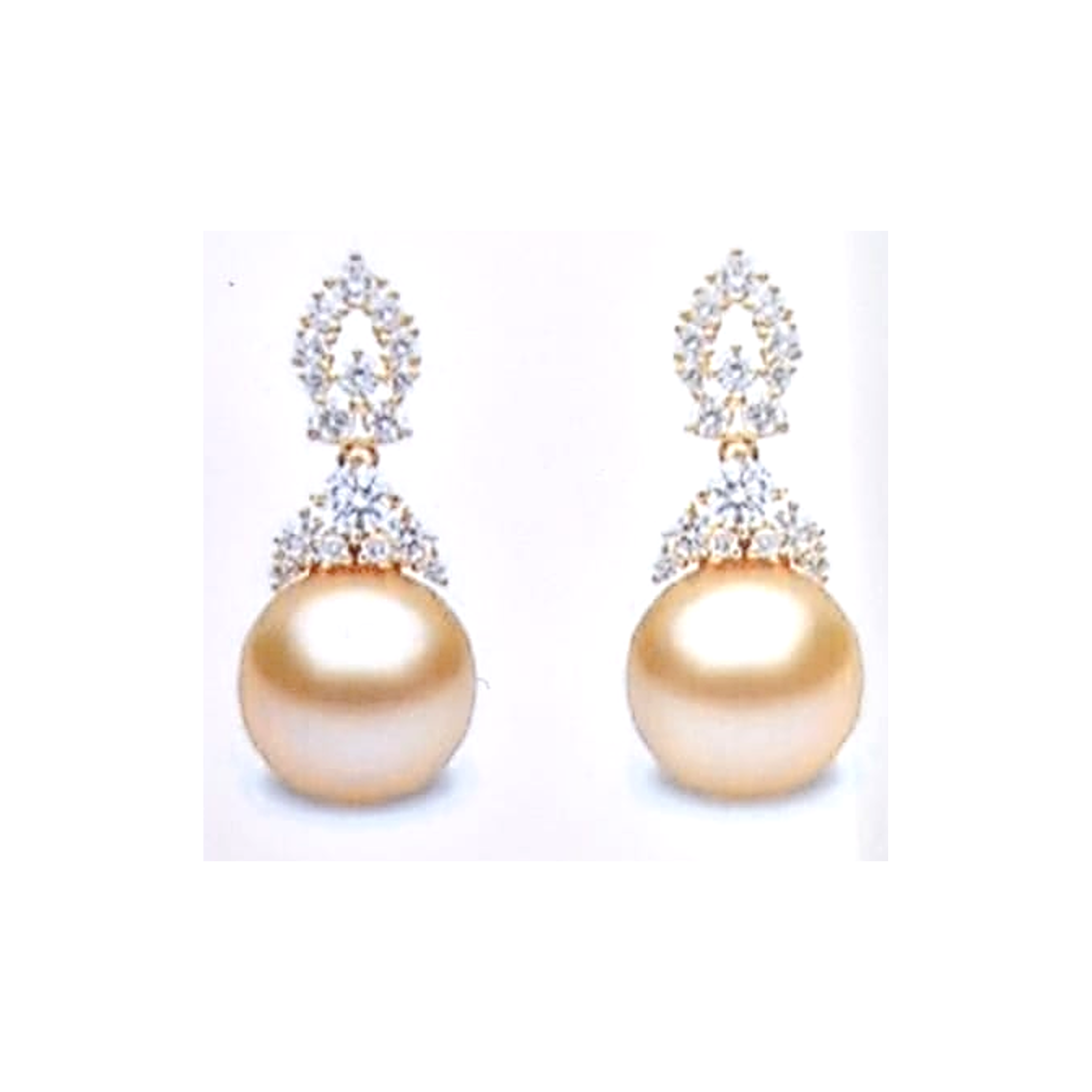 Yoko London STARLIGHT PEARL AND DIAMOND DROP LUNAR EARRINGS