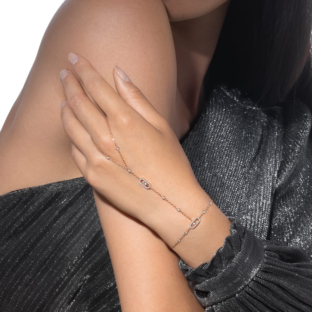 Move Uno Hand Bracelet