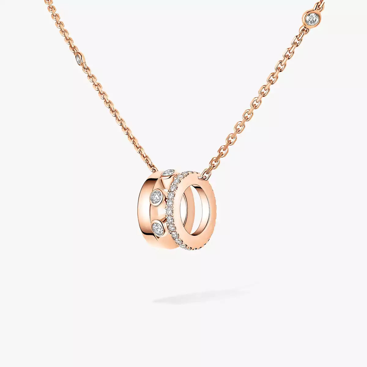 Move Romane Pendant Necklace on Chain