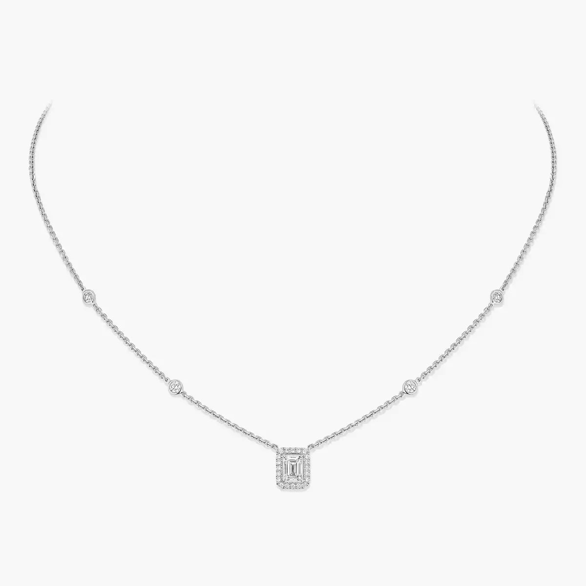 Joy necklace, emerald cut