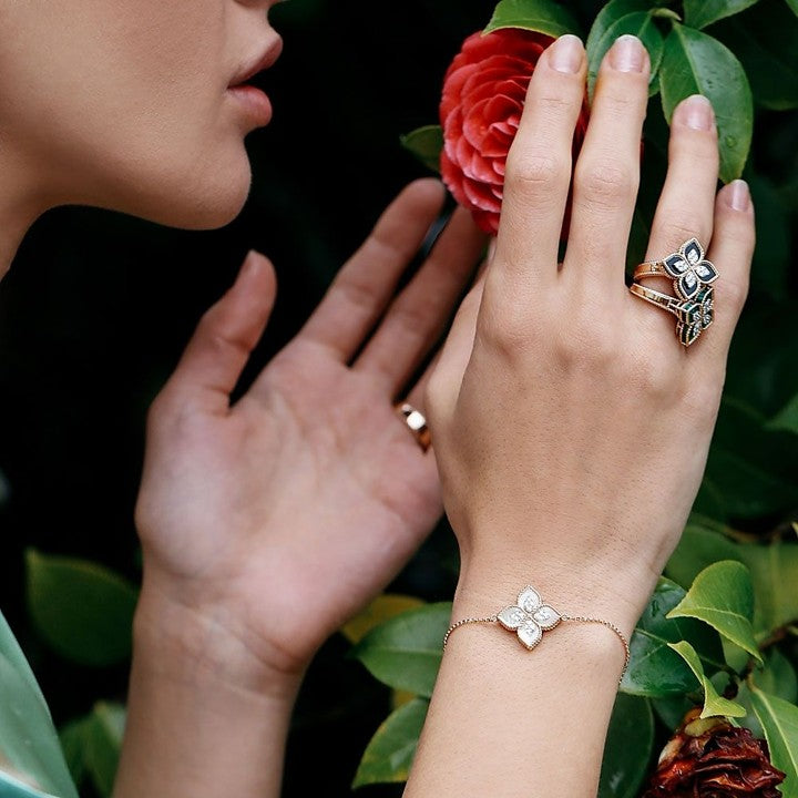 Roberto Coin PRINCESS FLOWER BRACELET WITH DIAMONDS AND MOTHER OF PEARL