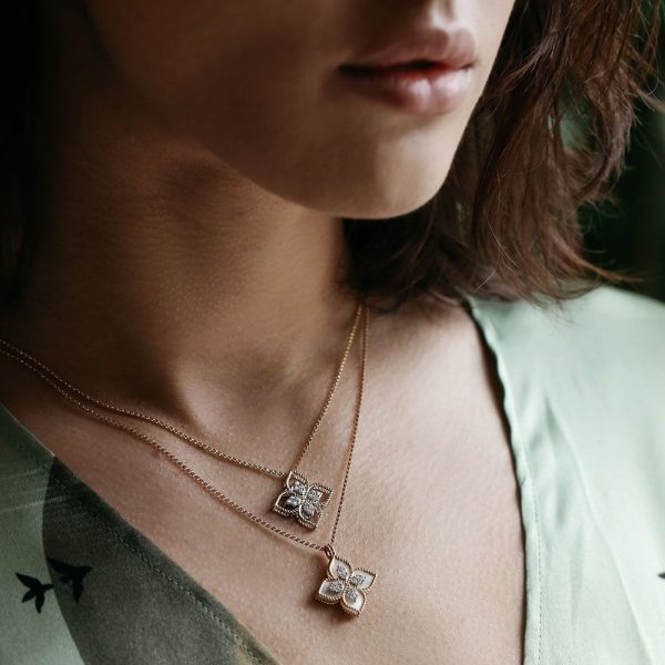 Roberto Coin PENDANT MOTHER OF PEARL PRINCESS FLOWER
